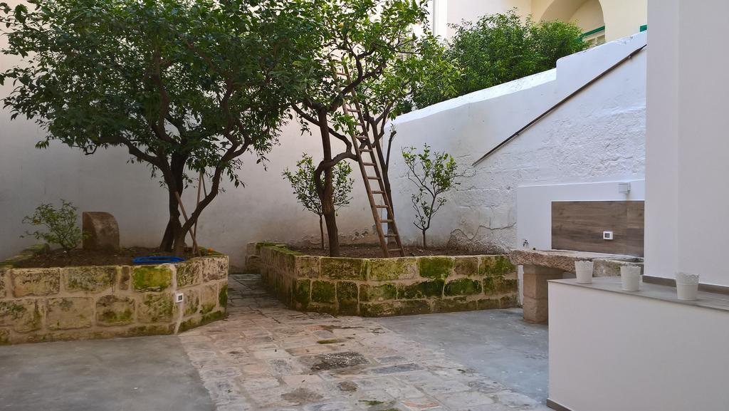 Villa Dimora Antica Via Milord Monopoli Exterior foto